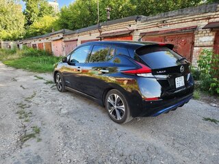 2017 Nissan Leaf II (ZE1), чёрный, 1550000 рублей, вид 3