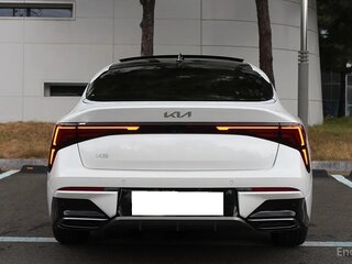 2026 Kia K5 III Рестайлинг, белый, 3480000 рублей, вид 2