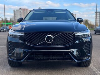 2025 Volvo XC60 II Рестайлинг 2, чёрный, 5750000 рублей, вид 2
