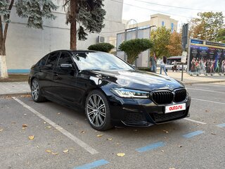 2019 BMW 5 серии 540i VII (G30/G31/G38), чёрный, 4990000 рублей, вид 3