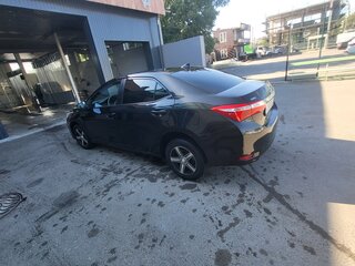 2018 Toyota Corolla XI (E160, E170, E180) Рестайлинг 1, чёрный, 1600000 рублей, вид 3