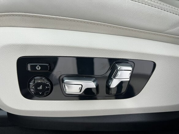 2026 BMW X5 40d IV (G05/G18) Рестайлинг, серый, 17850000 рублей - вид 18