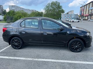 2014 Renault Logan II, чёрный, 650000 рублей, вид 2