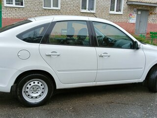 2025 Lada (ВАЗ) Granta I Рестайлинг, белый, 850000 рублей, вид 2