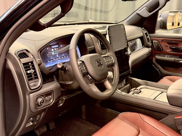 2026 Ram 1500 Crew Cab V Рестайлинг, чёрный, 9450000 рублей - вид 14