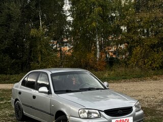 2005 Hyundai Accent ТагАЗ II, серебристый, 235000 рублей, вид 4