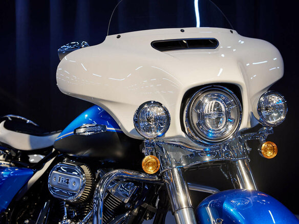 2021 Harley-Davidson Electra Glide Revival, голубой, 2750000 рублей - вид 19