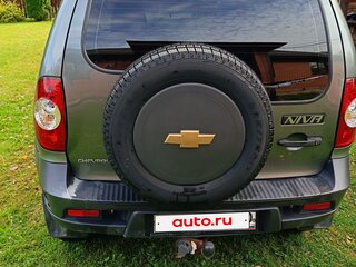 2016 Chevrolet Niva I Рестайлинг, серый, 750000 рублей, вид 3