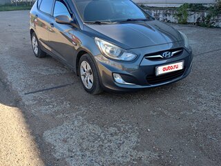 2011 Hyundai Solaris I, чёрный, 600000 рублей, вид 2