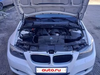2011 BMW 3 серии 318i V (E90/E91/E92/E93) Рестайлинг, белый, 940000 рублей, вид 2