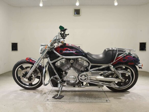 2004 Harley-Davidson V-Rod, чёрный, 727000 рублей