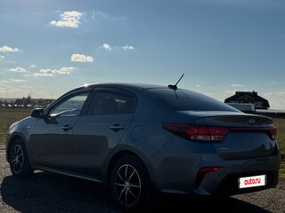 2020 Kia Rio IV, серый, 1550000 рублей, вид 5