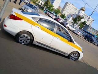 2013 Hyundai Solaris I, серебристый, 366000 рублей, вид 3