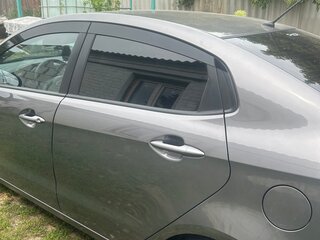 2014 Kia Rio 6-speed III, серый, 1100000 рублей, вид 4