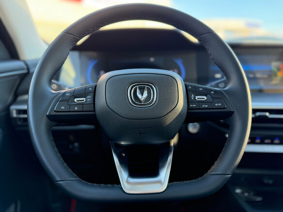 2024 Changan CS35 Plus I Рестайлинг, серый, 1660000 рублей - вид 12