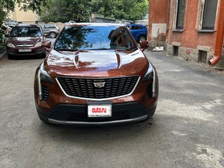 2020 Cadillac XT4 I, оранжевый, 3150000 рублей, вид 2