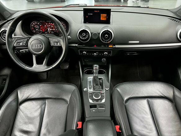 2018 Audi A3 III (8V) Рестайлинг, красный, 1750000 рублей - вид 12