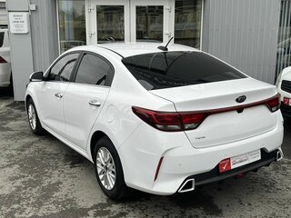 2021 Kia Rio IV Рестайлинг, белый, 1849000 рублей, вид 2