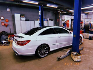 2011 Mercedes-Benz E-Класс 250 7G-Tronic IV (W212, S212, C207), белый, 2200000 рублей, вид 5