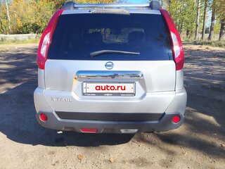 2014 Nissan X-Trail II Рестайлинг, серебристый, 1100000 рублей, вид 3