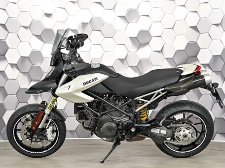 2010 Ducati Hypermotard, белый, 555000 рублей, вид 4