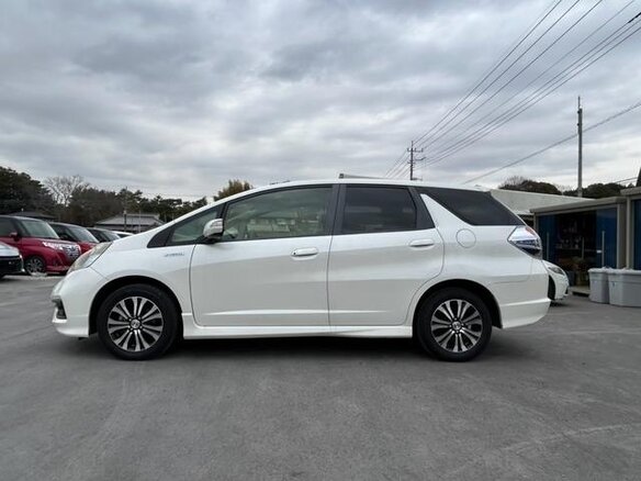 2014 Honda Fit Shuttle I Рестайлинг, белый, 712000 рублей - вид 7