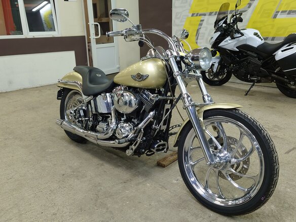 2003 Harley-Davidson Softail Deuce, бежевый, 615000 рублей