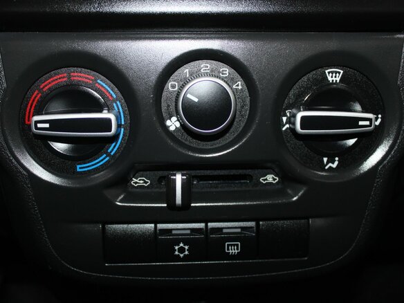 2022 Lada (ВАЗ) Granta Drive Active I Рестайлинг, красный, 899900 рублей - вид 15