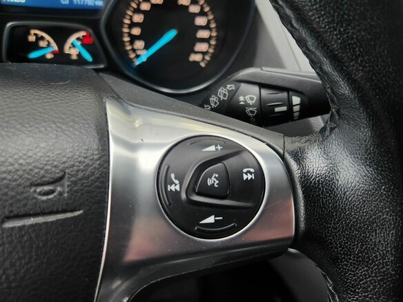 2014 Ford Kuga II, серый, 990000 рублей - вид 9