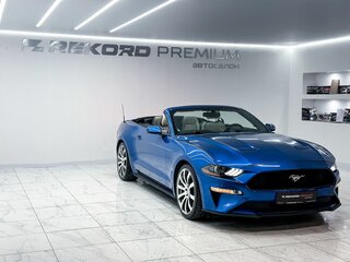 2019 Ford Mustang VI Рестайлинг, синий, 3200000 рублей, вид 3