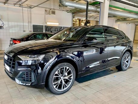 2019 Audi Q8 55 TFSI I (4M), чёрный, 5450000 рублей, вид 1