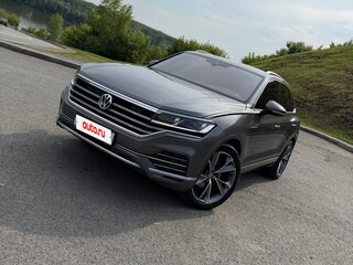 2020 Volkswagen Touareg III, серый, 3830000 рублей, вид 3