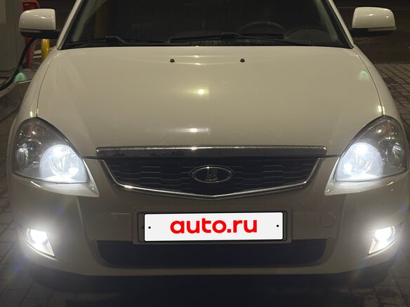 2018 Lada (ВАЗ) Priora I Рестайлинг, белый - вид 2