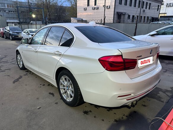 2016 BMW 3 серии 320d xDrive VI (F3x) Рестайлинг, белый, 2100000 рублей - вид 3