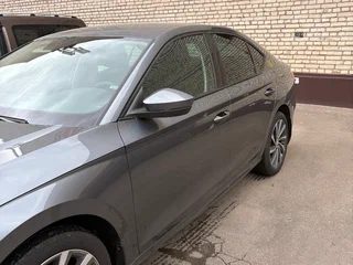 2021 Skoda Octavia IV (A8), серый, 2600000 рублей, вид 3
