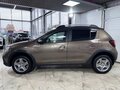 2020 Renault Sandero Stepway II Рестайлинг, коричневый, 1179000 рублей - вид 2