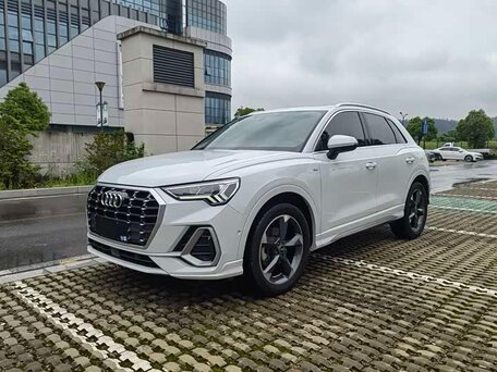 Audi Q3 II (F3)