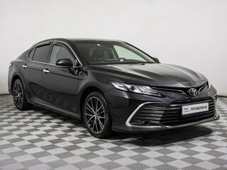 2022 Toyota Camry VIII (XV70) Рестайлинг, чёрный, 3147000 рублей, вид 3