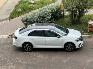 2021 Volkswagen Polo VI, белый, 2555555 рублей, вид 2