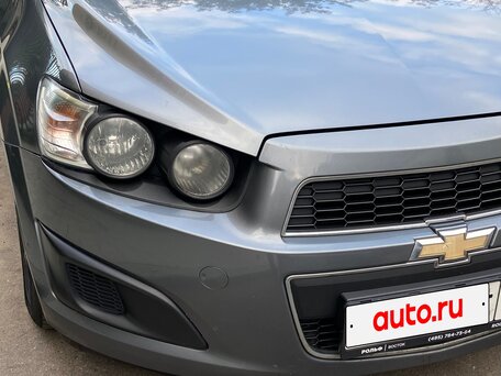 2013 Chevrolet Aveo II, серый, 690000 рублей, вид 2