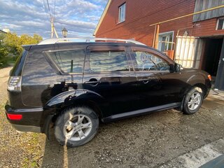 2010 Mitsubishi Outlander II Рестайлинг, чёрный, 1100000 рублей, вид 4