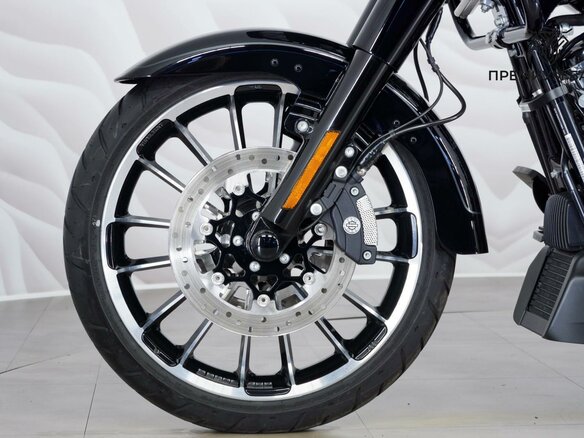 2024 Harley-Davidson Road Glide 3, чёрный, 4349000 рублей - вид 11