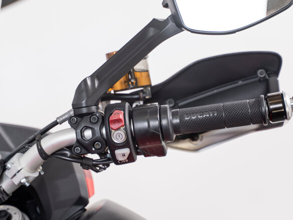 2015 Ducati Multistrada 1200, красный, 790000 рублей - вид 17