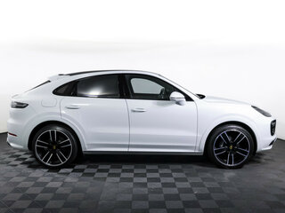 2022 Porsche Cayenne Coupé III, белый, 11000000 рублей, вид 4
