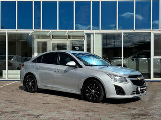 2014 Chevrolet Cruze I Рестайлинг, серебристый, 645000 рублей, вид 2