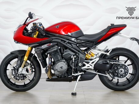 2024 Triumph Speed Triple, красный, 1699000 рублей, вид 2