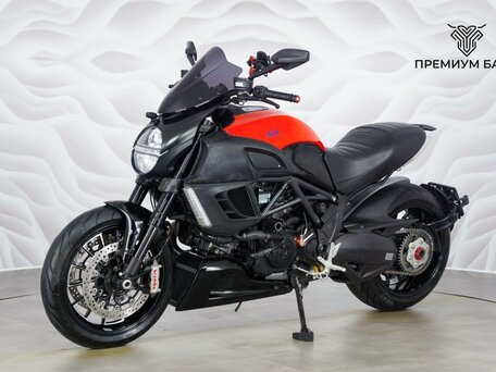 2013 Ducati Diavel, красный, 810000 рублей, вид 3