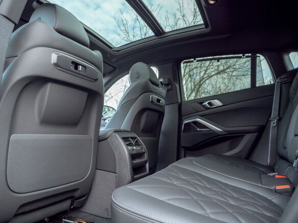 2026 BMW X6 30d III (G06) Рестайлинг, серый - вид 17