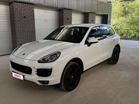 2015 Porsche Cayenne II Рестайлинг (958), белый, 4355000 рублей - вид 1