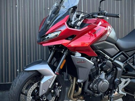 2026 Triumph Tiger Sport 660, чёрный, 1067800 рублей, вид 3